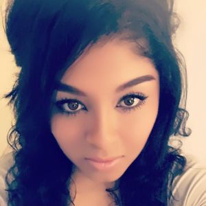 Meet your Posher, Alma